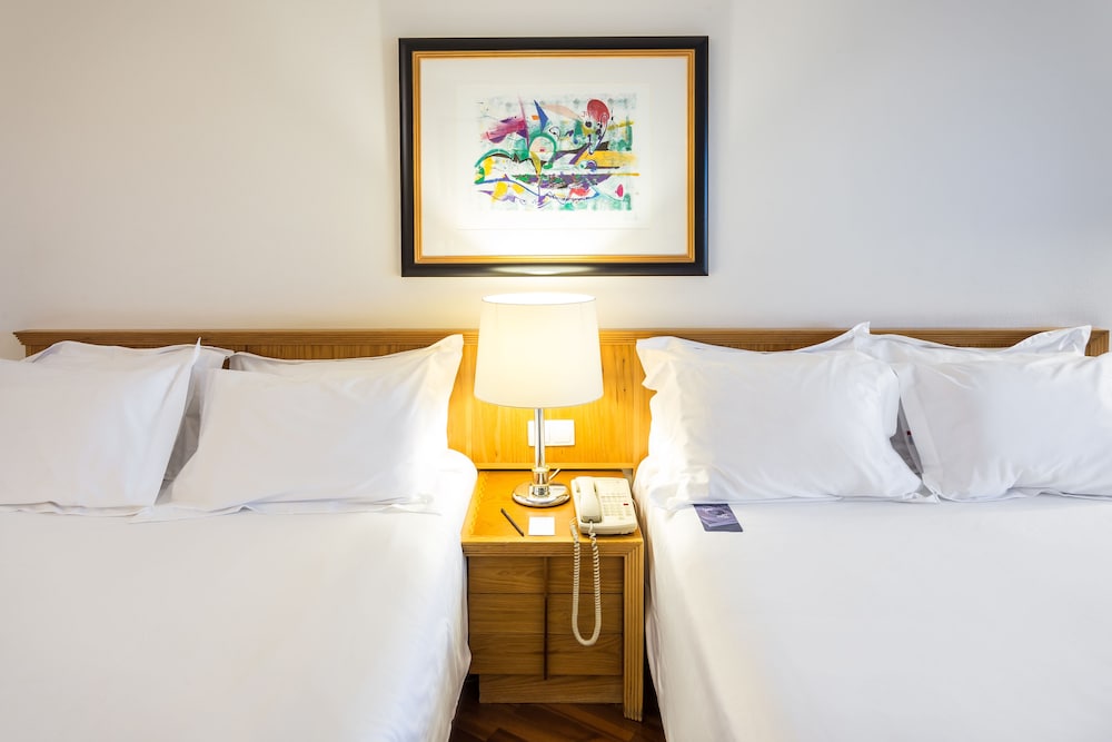 Radisson Blu Hotel — Hotel rooms in Lisbon, Lisboa