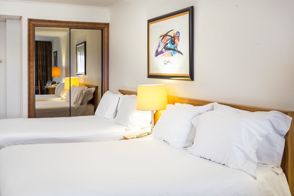 Radisson Blu Hotel — Hotel rooms in Lisbon, Lisboa