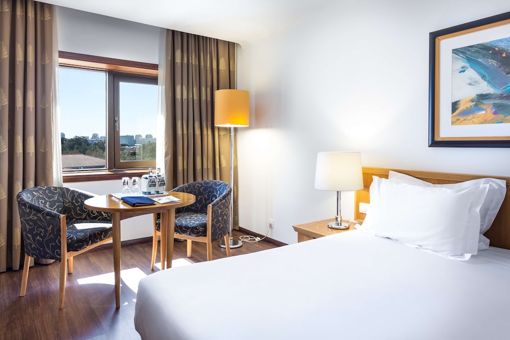 Radisson Blu Hotel — Hotel rooms in Lisbon, Lisboa