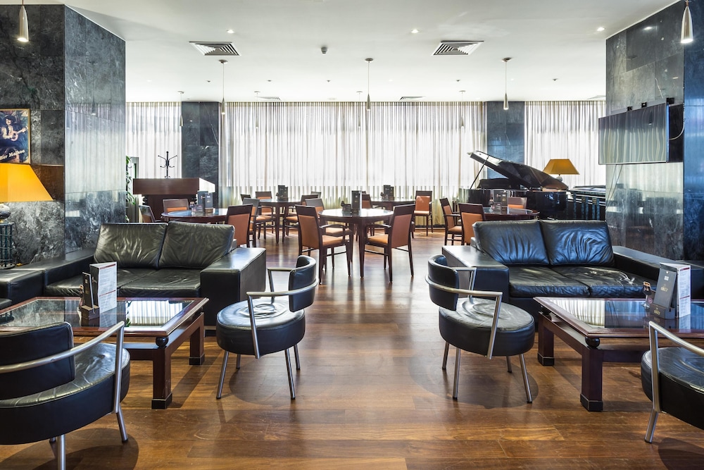 Radisson Blu Hotel — Restaurant & bars in Lisbon, Lisboa