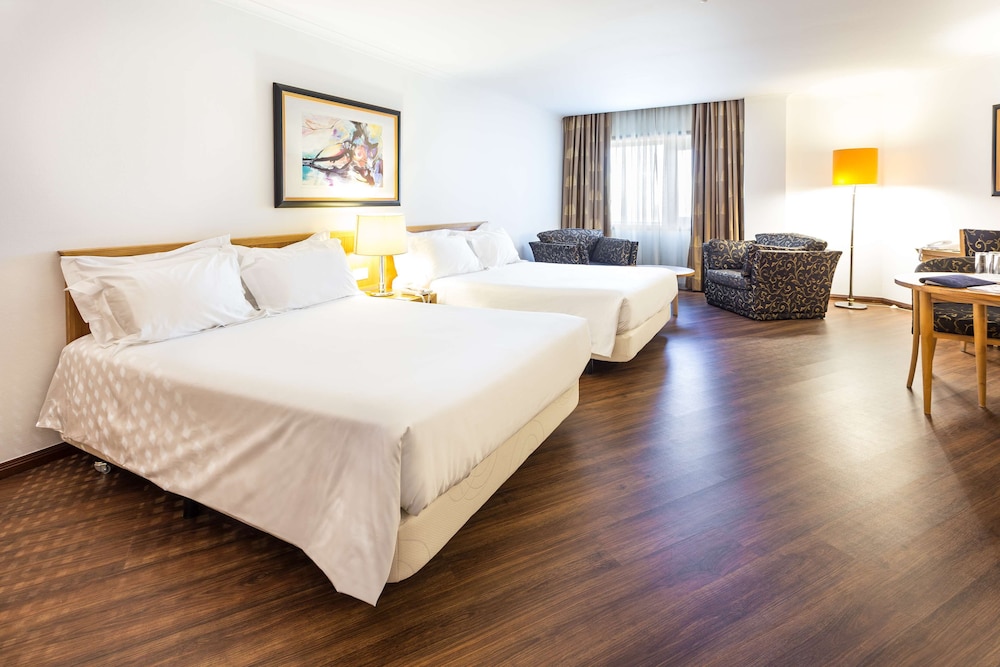 Radisson Blu Hotel — Hotel rooms in Lisbon, Lisboa