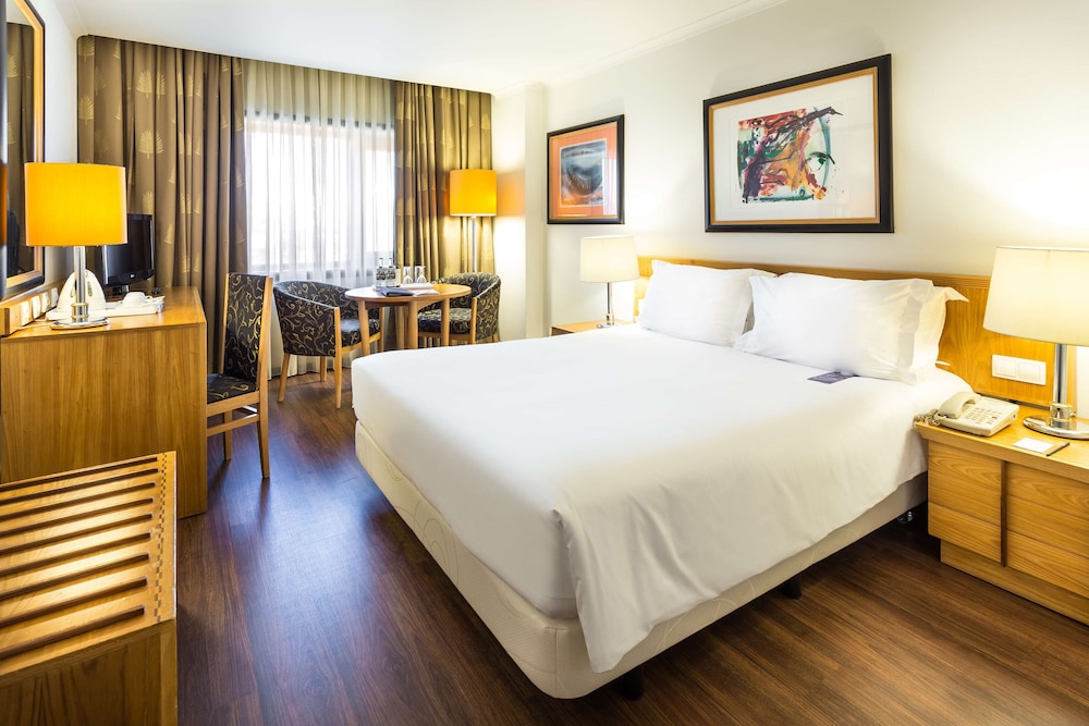 Radisson Blu Hotel — Hotel rooms in Lisbon, Lisboa