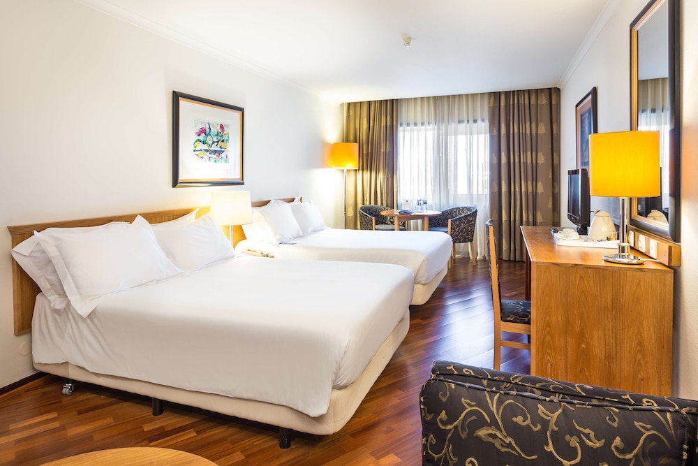 Radisson Blu Hotel — Hotel rooms in Lisbon, Lisboa