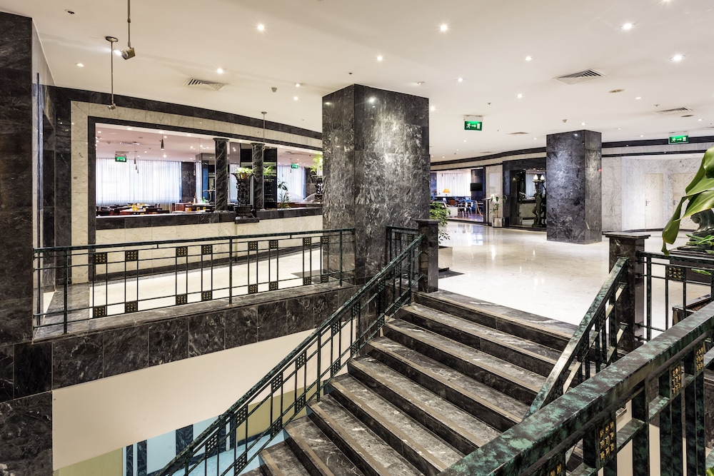 Radisson Blu Hotel — Hotel building in Lisbon, Lisboa