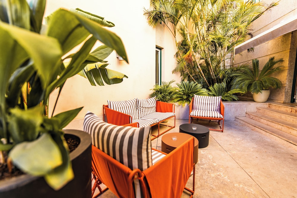 Hotel Real Palacio — Restaurant & bars in Lisbon, Lisboa
