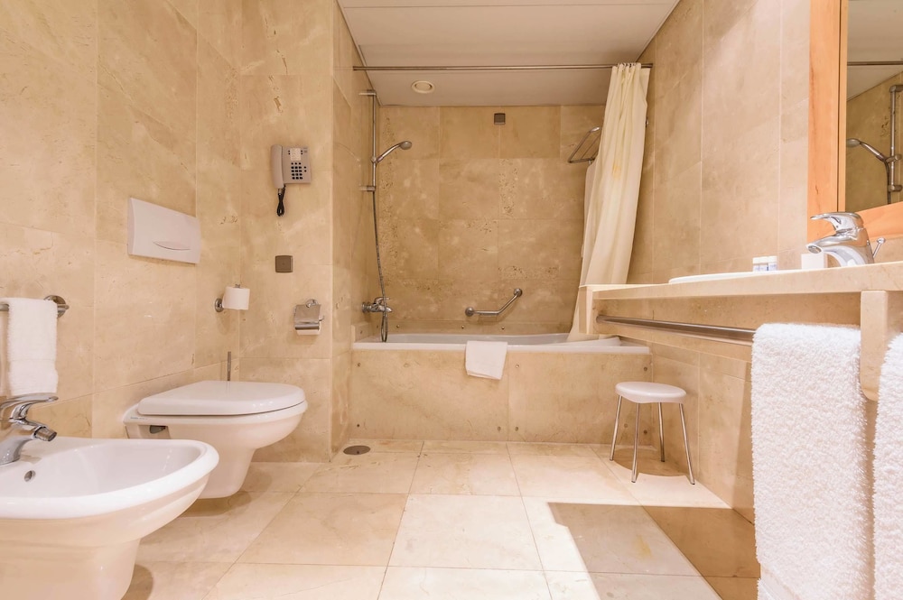 Hotel Real Palacio — Hotel rooms in Lisbon, Lisboa