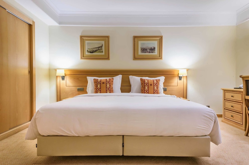 Hotel Real Palacio — Hotel rooms in Lisbon, Lisboa