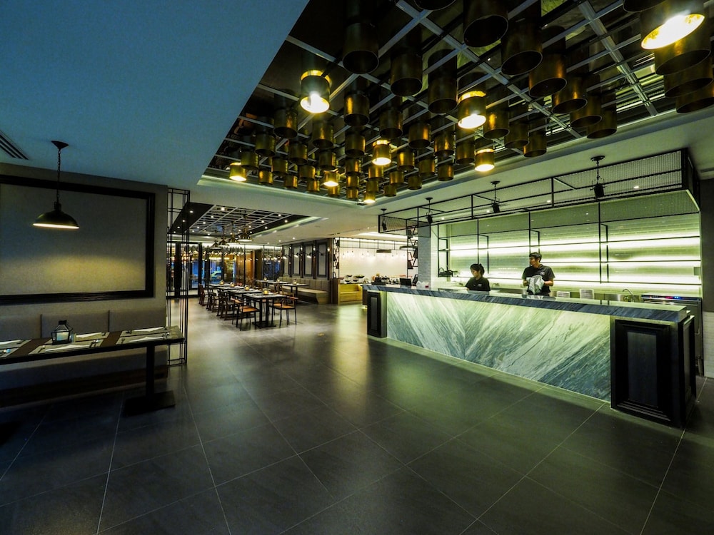 130 Hotel & Residence Bangkok — Restaurant & bars in Bangkok, Bangkok
