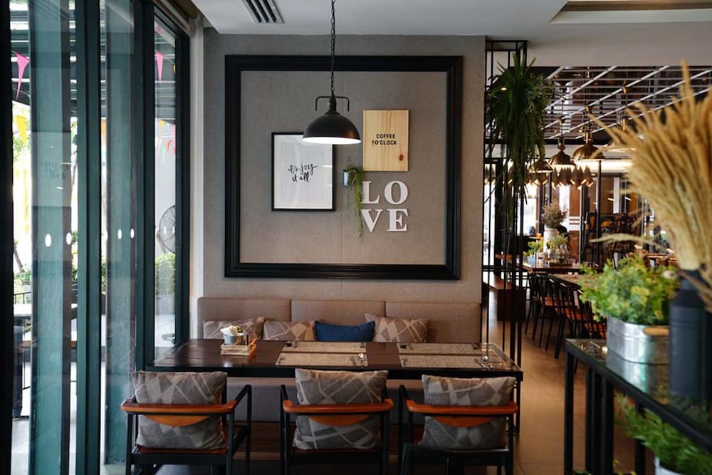 130 Hotel & Residence Bangkok — Restaurant & bars in Bangkok, Bangkok
