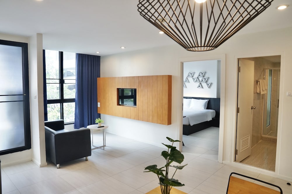 130 Hotel & Residence Bangkok — Hotel rooms in Bangkok, Bangkok