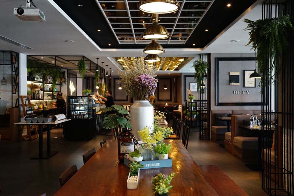 130 Hotel & Residence Bangkok — Restaurant & bars in Bangkok, Bangkok
