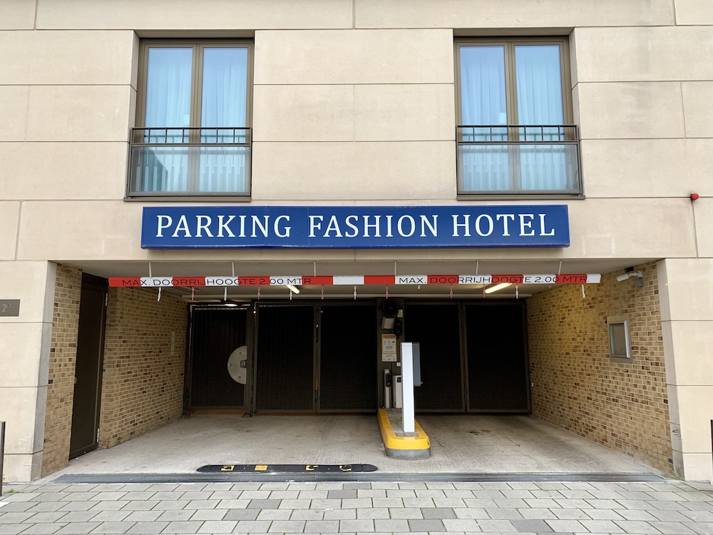 WestCord Fashion Hotel Amsterdam — Hotel building in Amsterdam, North Netherlands