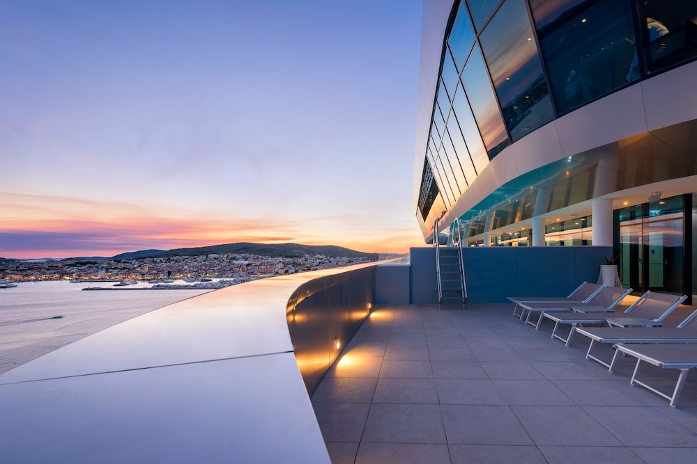 Hotel Olympia Sky — Hotel building in Vodice, Šibenik-Knin
