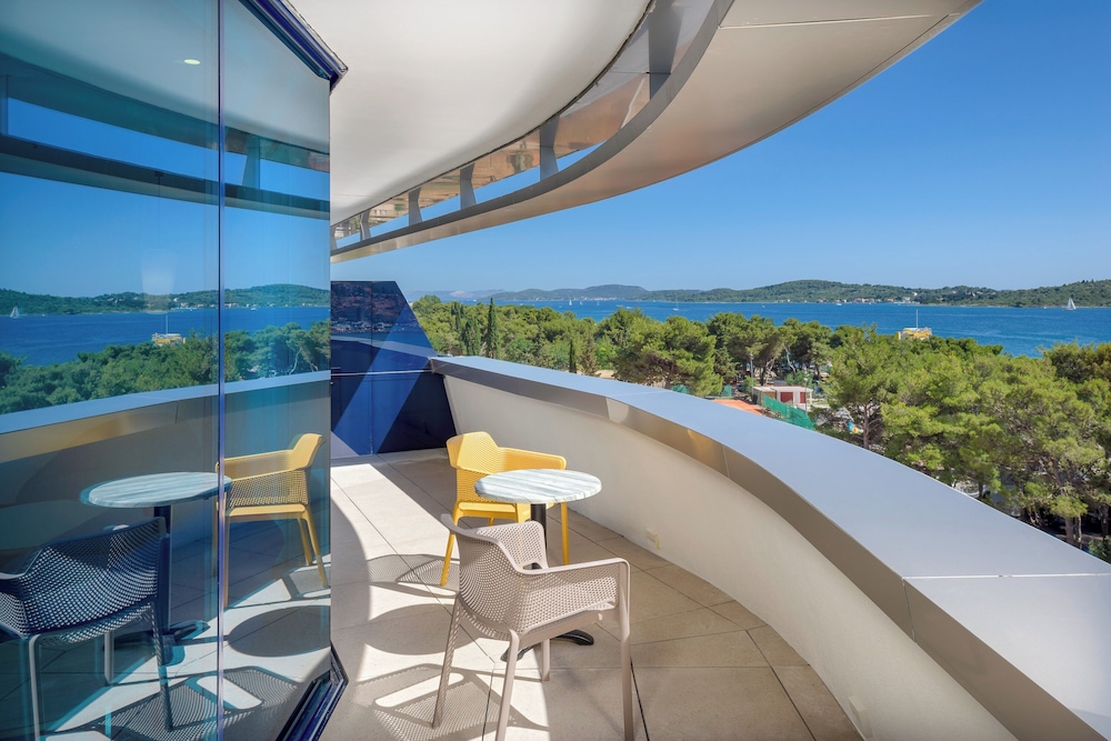 Hotel Olympia Sky — Hotel rooms in Vodice, Šibenik-Knin
