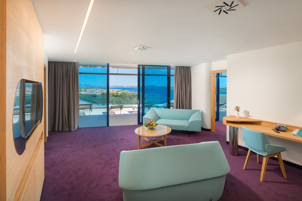 Hotel Olympia Sky — Hotel rooms in Vodice, Šibenik-Knin
