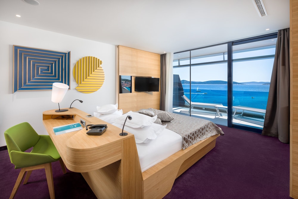 Hotel Olympia Sky — Hotel rooms in Vodice, Šibenik-Knin