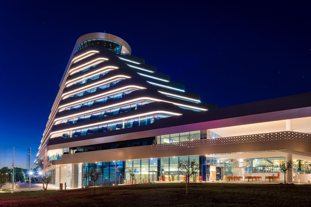 Hotel Olympia Sky — Hotel building in Vodice, Šibenik-Knin