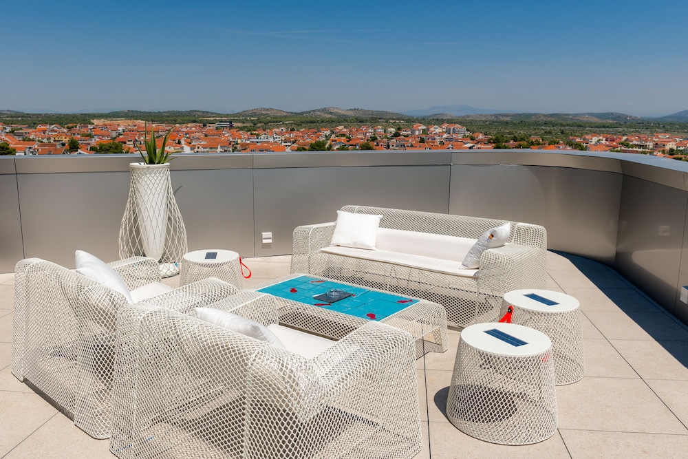 Hotel Olympia Sky — Hotel building in Vodice, Šibenik-Knin