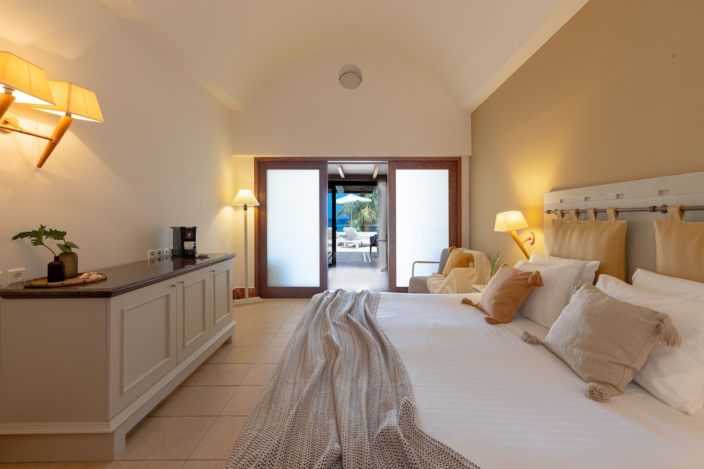 Giannoulis Santa Marina Plaza - Adults Only — Hotel rooms in Chania