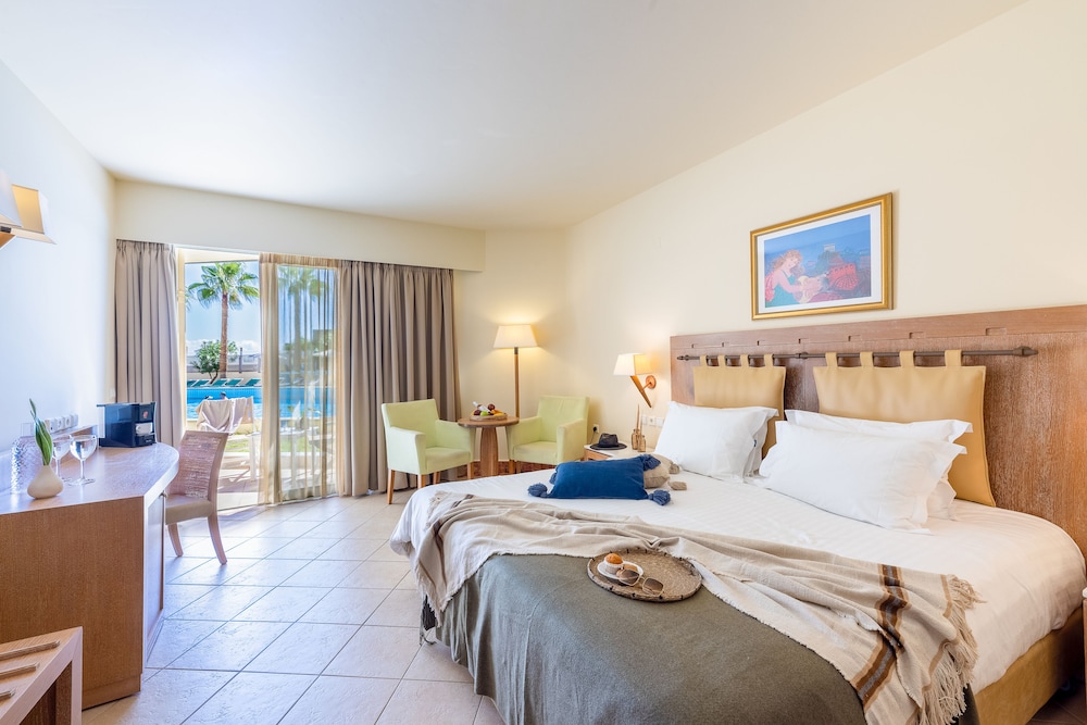 Giannoulis Santa Marina Plaza - Adults Only — Hotel rooms in Chania