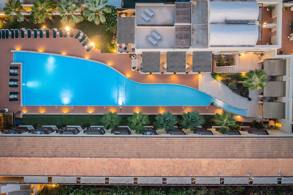 Giannoulis Santa Marina Plaza - Adults Only — Swimming pool in Chania