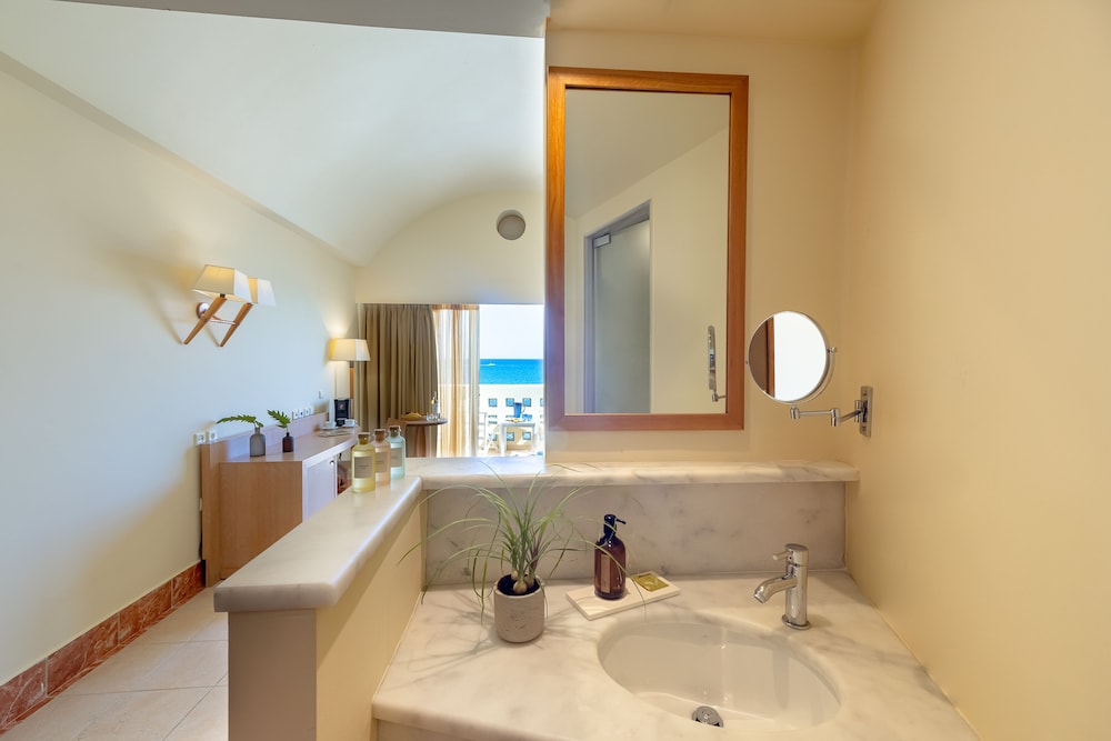 Giannoulis Santa Marina Plaza - Adults Only — Hotel rooms in Chania