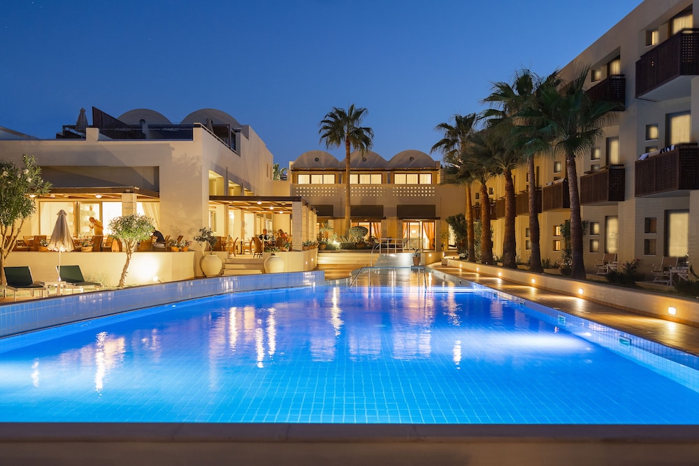Giannoulis Santa Marina Plaza - Adults Only — Swimming pool in Chania