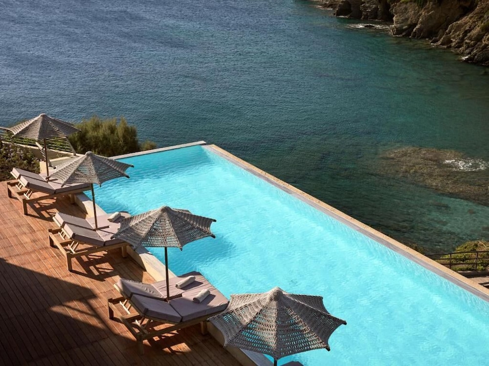 Seaside A Lifestyle Resort All Inclusive — Rooms in Lygaria