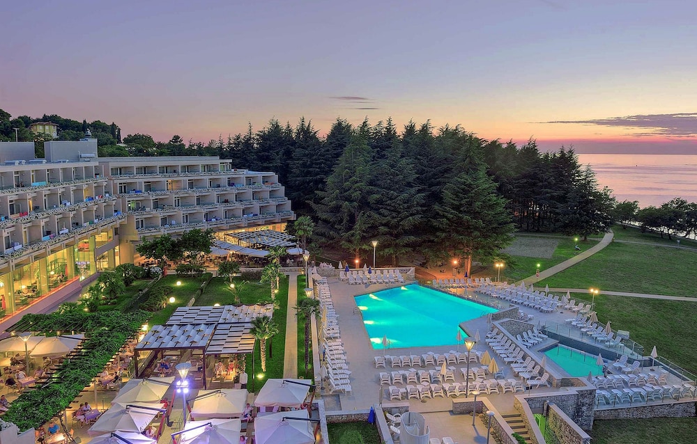 Hotel Mediteran Plava Laguna — Swimming pool in Poreč, Istria