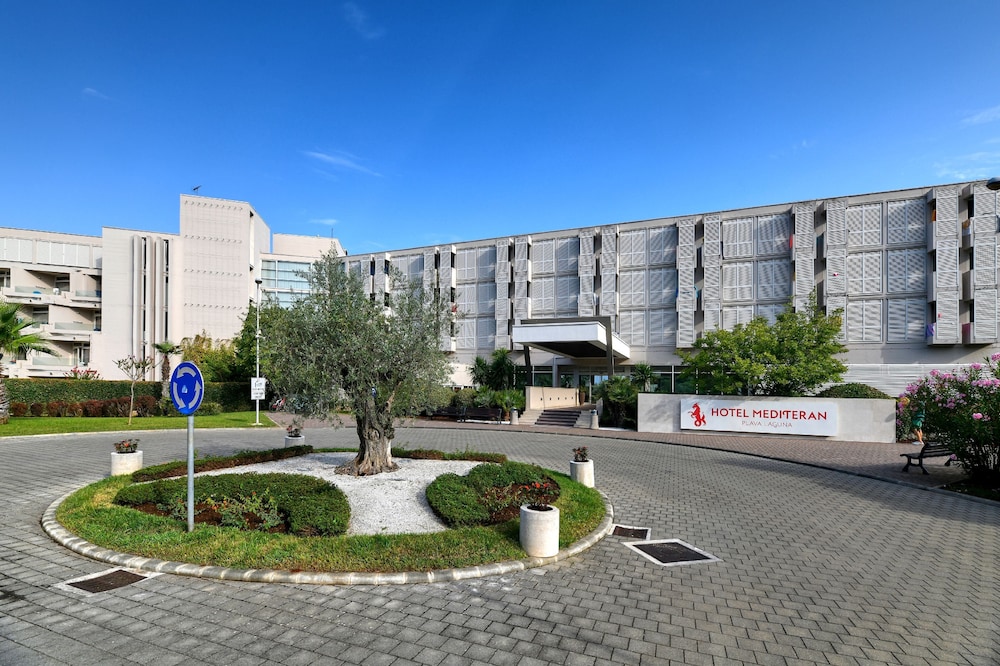 Hotel Mediteran Plava Laguna — Hotel building in Poreč, Istria