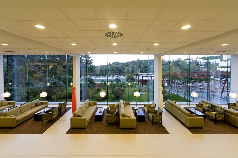 Hotel Mediteran Plava Laguna — Hotel building in Poreč, Istria
