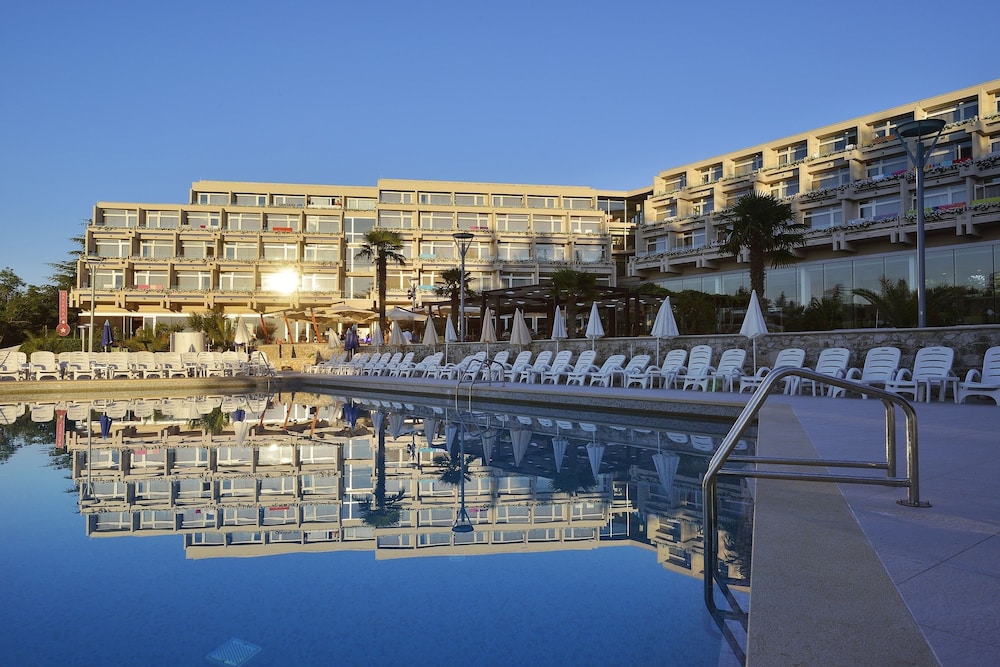 Hotel Mediteran Plava Laguna — Swimming pool in Poreč, Istria