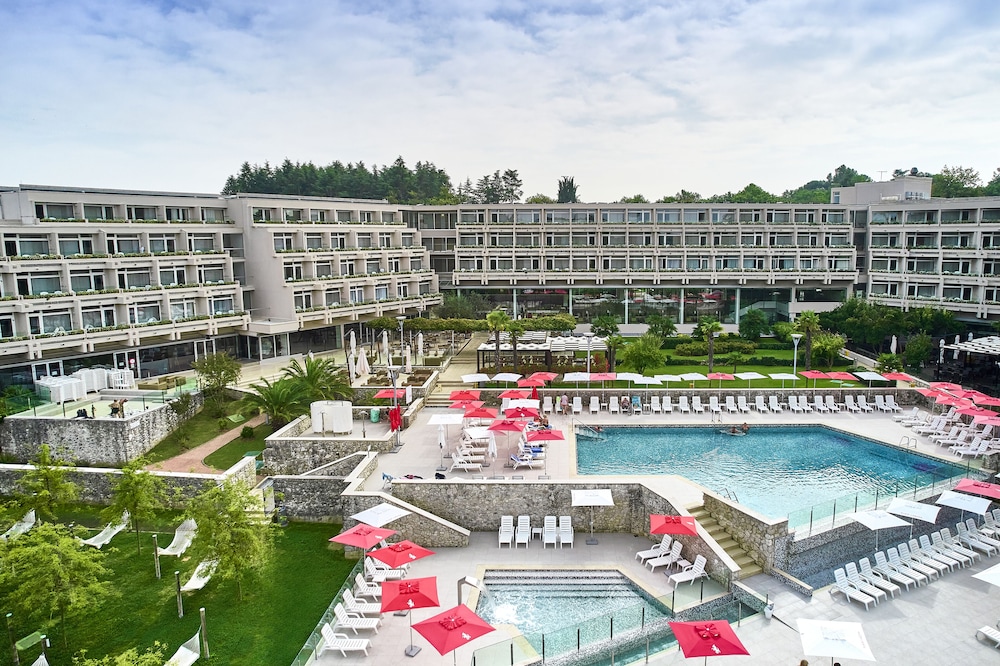 Hotel Mediteran Plava Laguna — Swimming pool in Poreč, Istria