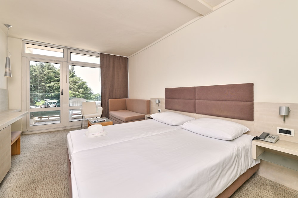 Hotel Mediteran Plava Laguna — Hotel rooms in Poreč, Istria