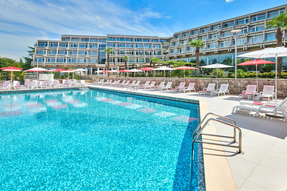 Hotel Mediteran Plava Laguna — Swimming pool in Poreč, Istria