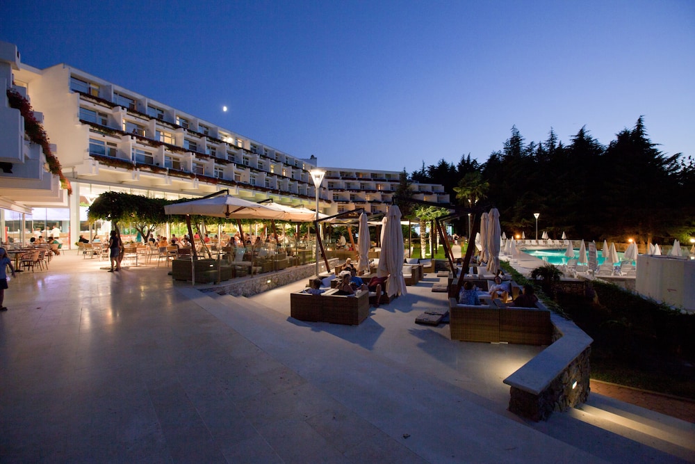 Hotel Mediteran Plava Laguna — Restaurant & bars in Poreč, Istria