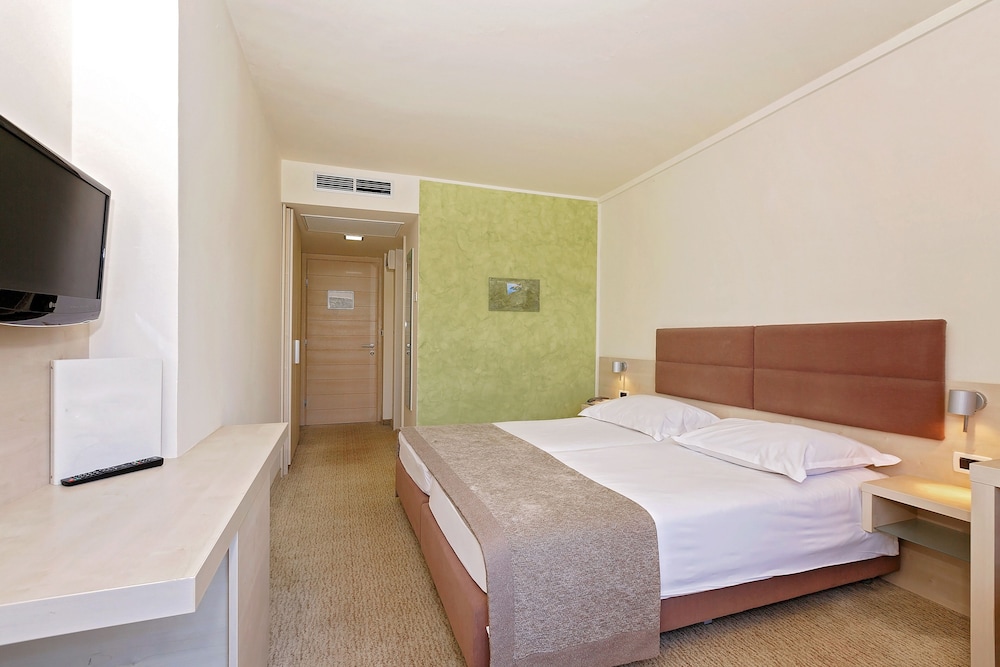 Hotel Mediteran Plava Laguna — Hotel rooms in Poreč, Istria