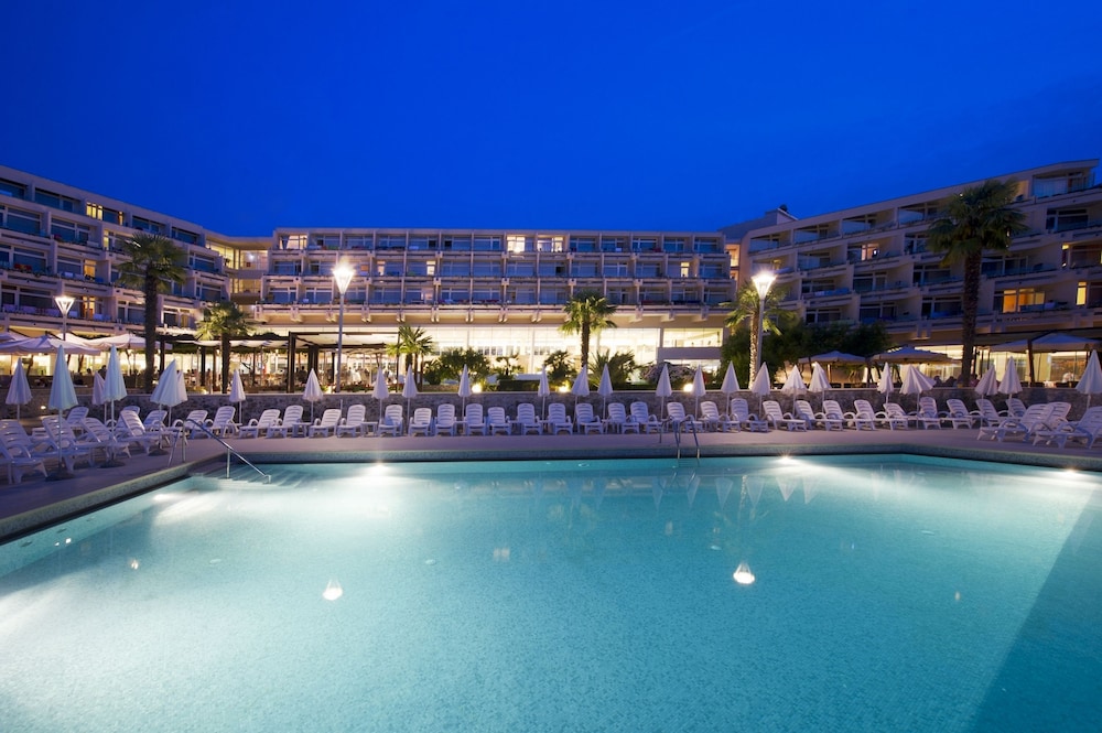Hotel Mediteran Plava Laguna — Swimming pool in Poreč, Istria