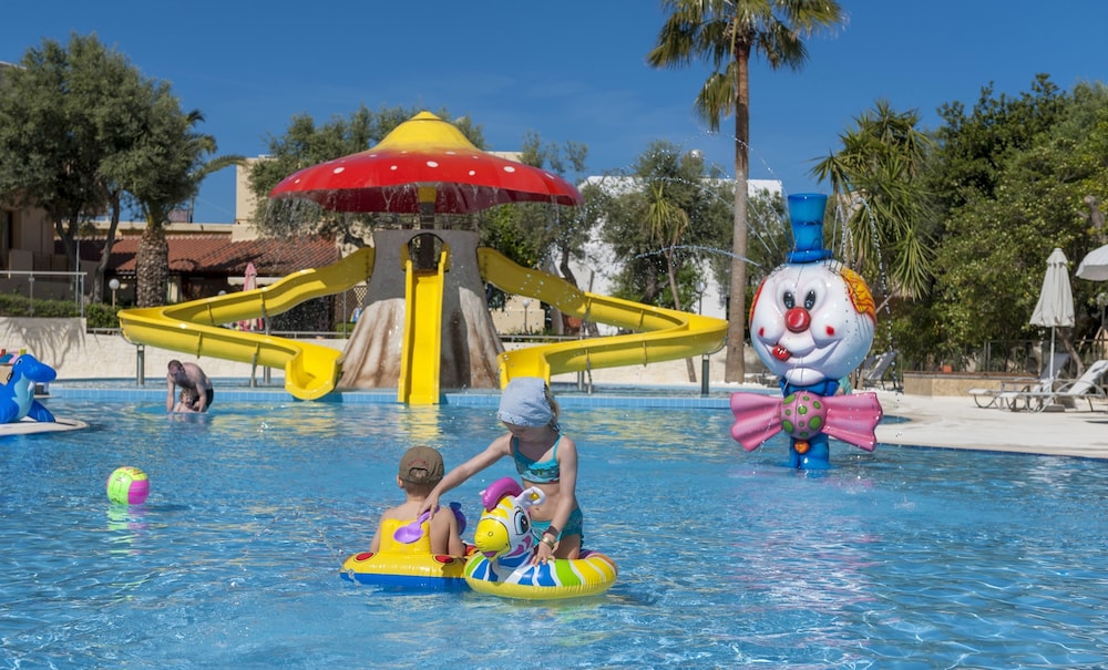 Sirios Village Hotel & Bungalows - All Inclusive — Swimming pool in Chania