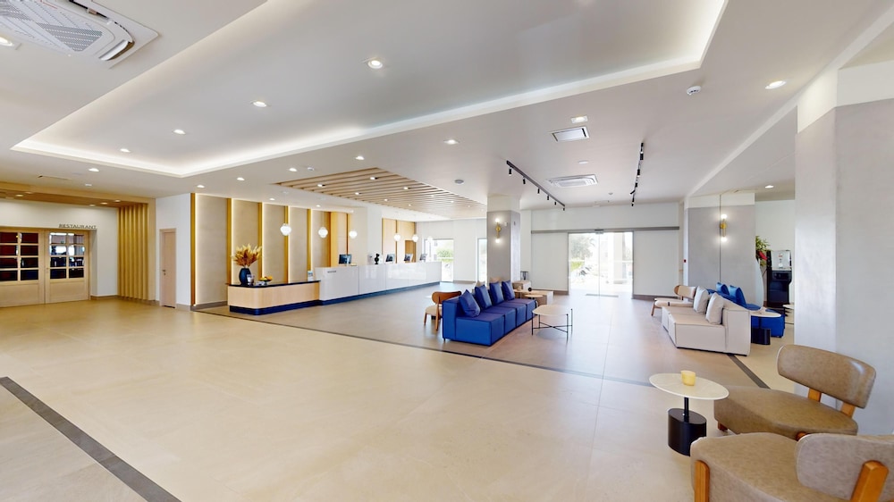 Sirios Village Hotel & Bungalows - All Inclusive — Hotel building in Chania