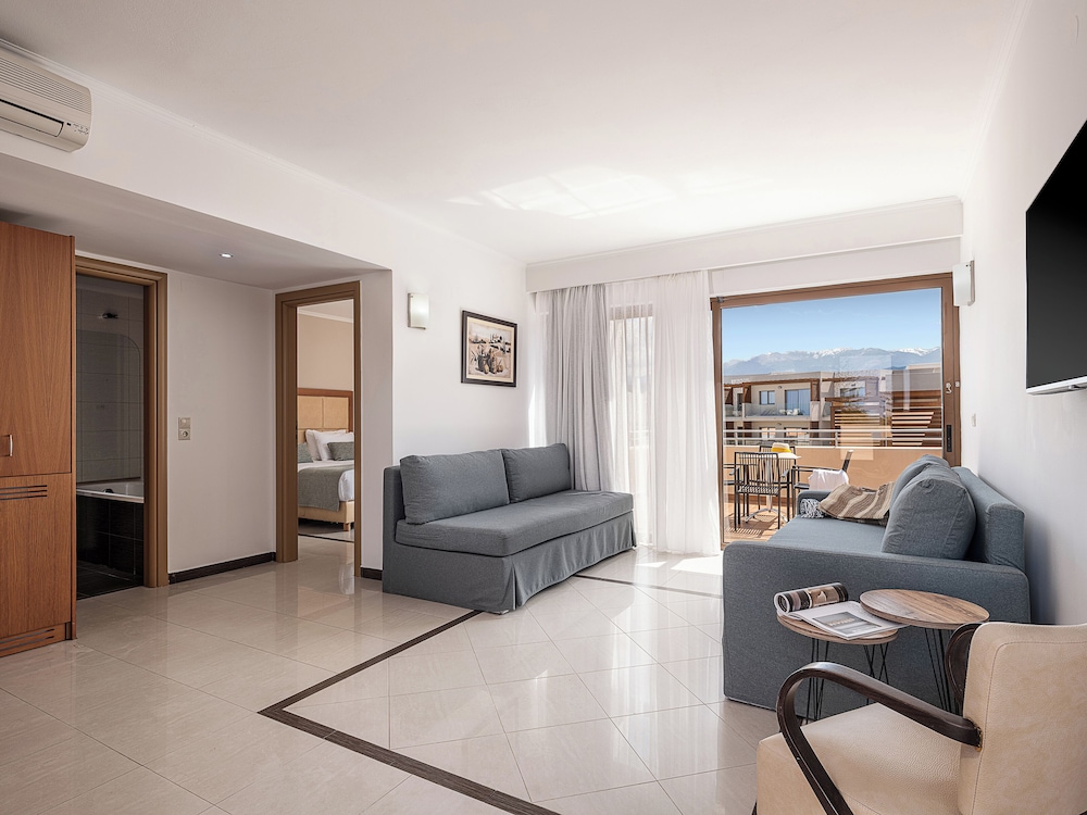 Sirios Village Hotel & Bungalows - All Inclusive — Hotel rooms in Chania