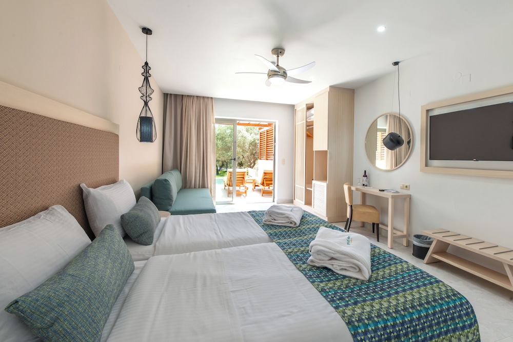 Sirios Village Hotel & Bungalows - All Inclusive — Hotel rooms in Chania