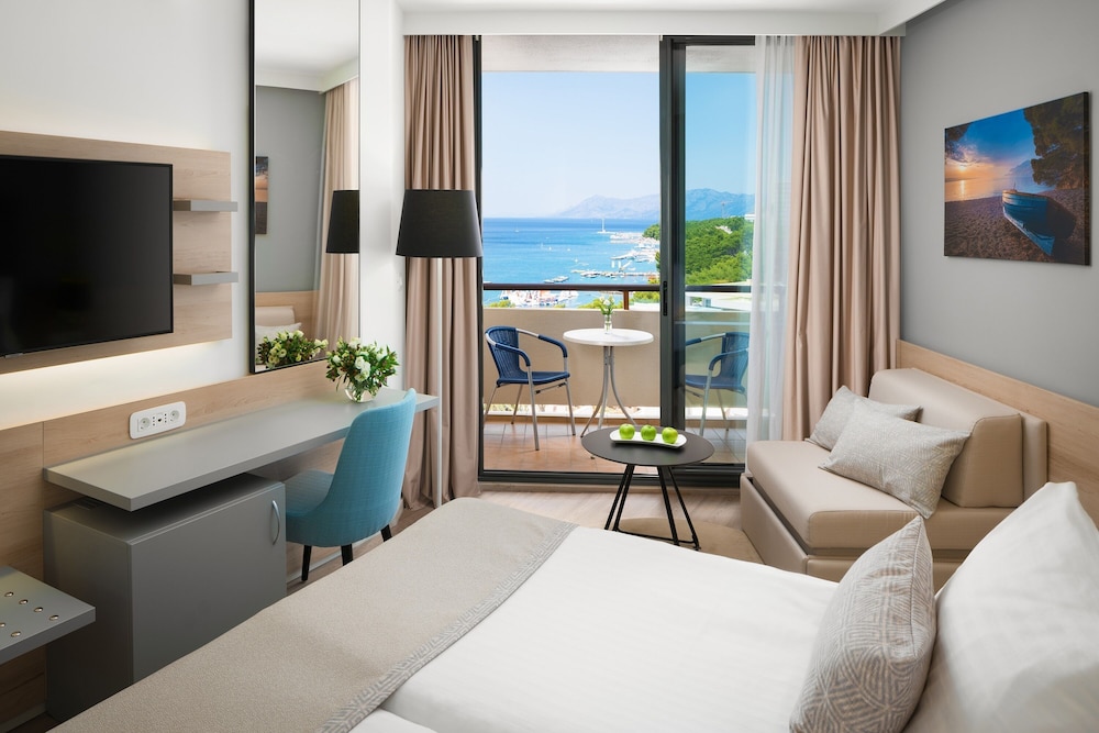 Valamar Meteor Hotel — Hotel rooms in Makarska, Split-Dalmatia
