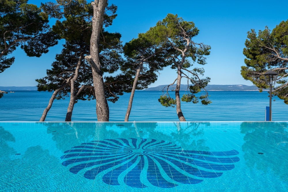 Valamar Meteor Hotel — Swimming pool in Makarska, Split-Dalmatia