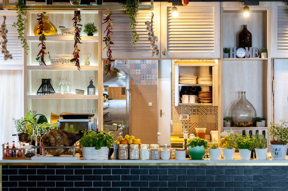 Valamar Meteor Hotel — Restaurant & bars in Makarska, Split-Dalmatia