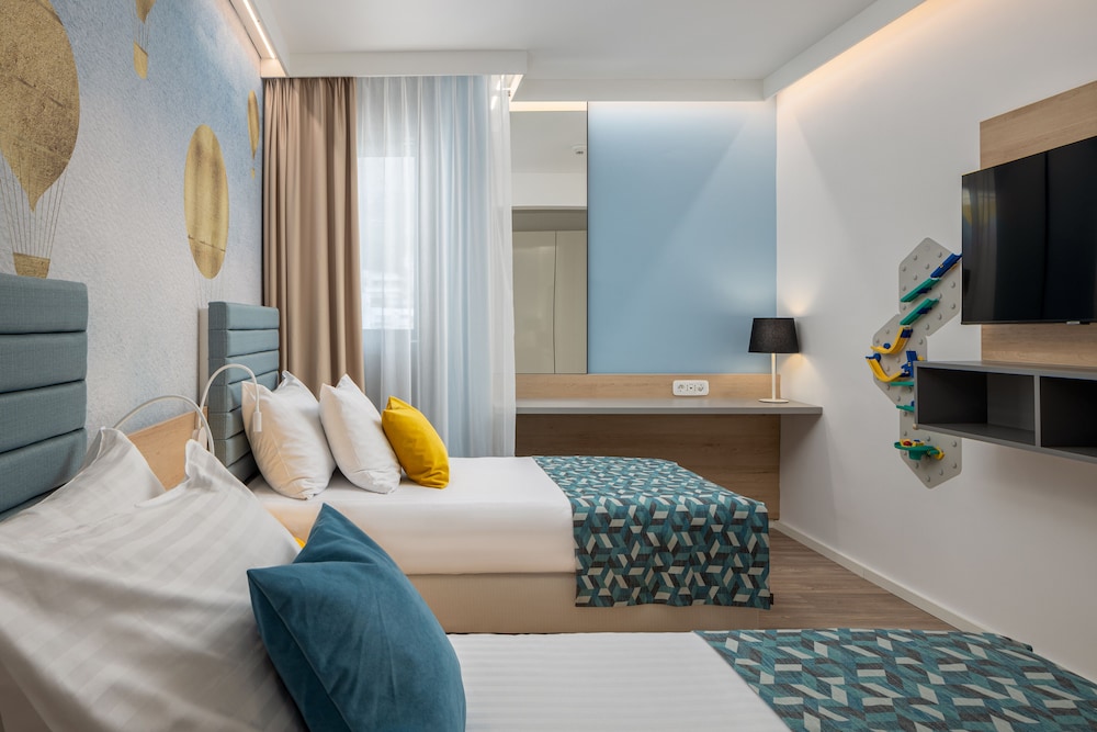 Valamar Meteor Hotel — Hotel rooms in Makarska, Split-Dalmatia