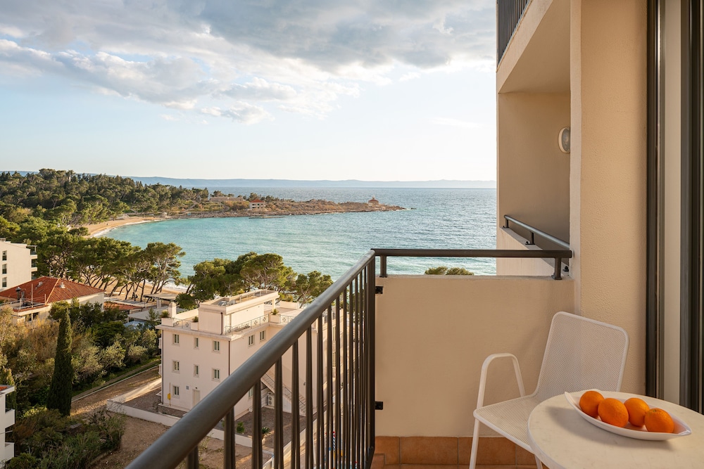 Valamar Meteor Hotel — Hotel rooms in Makarska, Split-Dalmatia