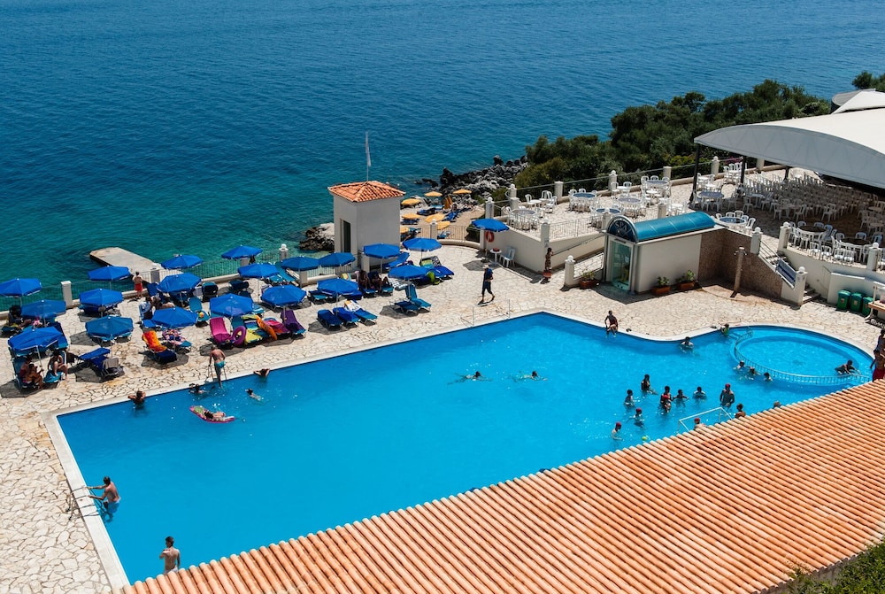 Sunshine Corfu Hotel & Spa All Inclusive — Swimming pool in Nisaki, Ionian Islands