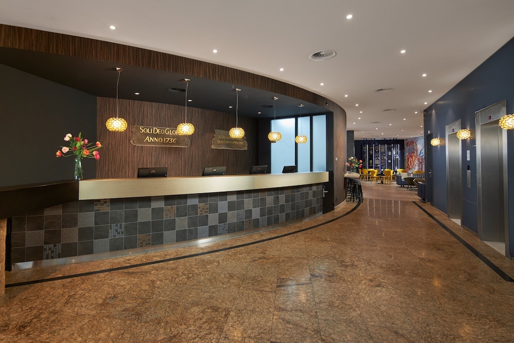 Inntel Hotels Amsterdam Centre — Hotel building in Amsterdam, North Netherlands