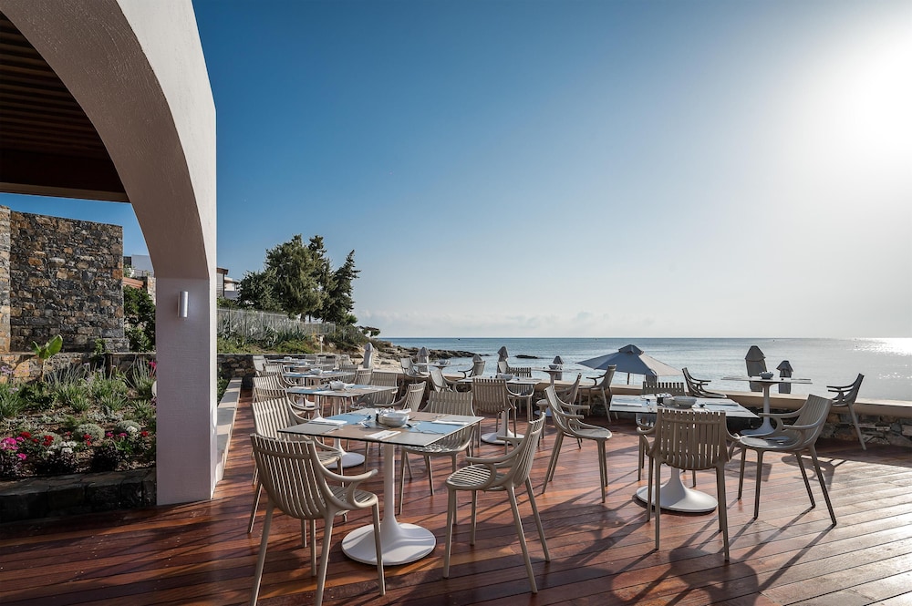 Creta Maris Resort - All Inclusive — Restaurant & bars in Hersonissos